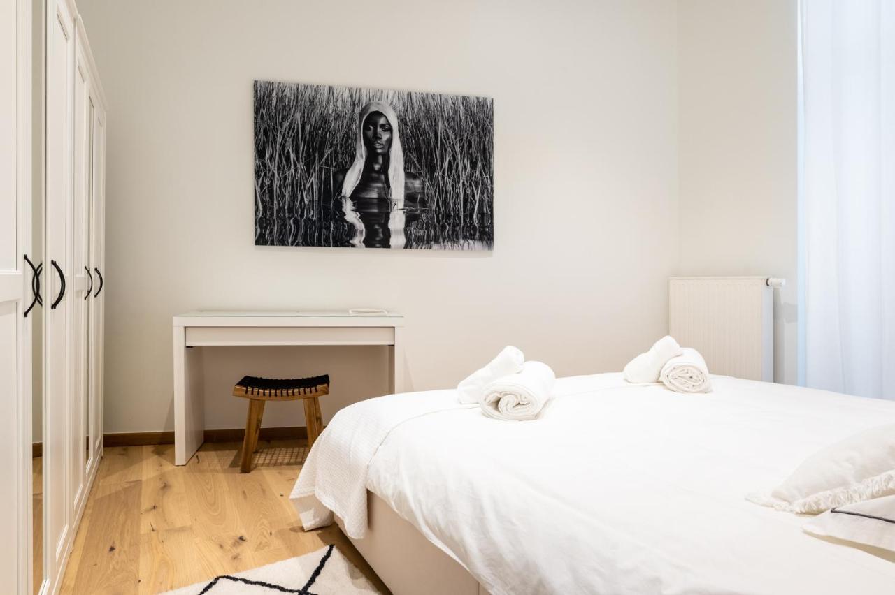 Brussels Centre Bnb Sablon I, II Et V Exterior photo